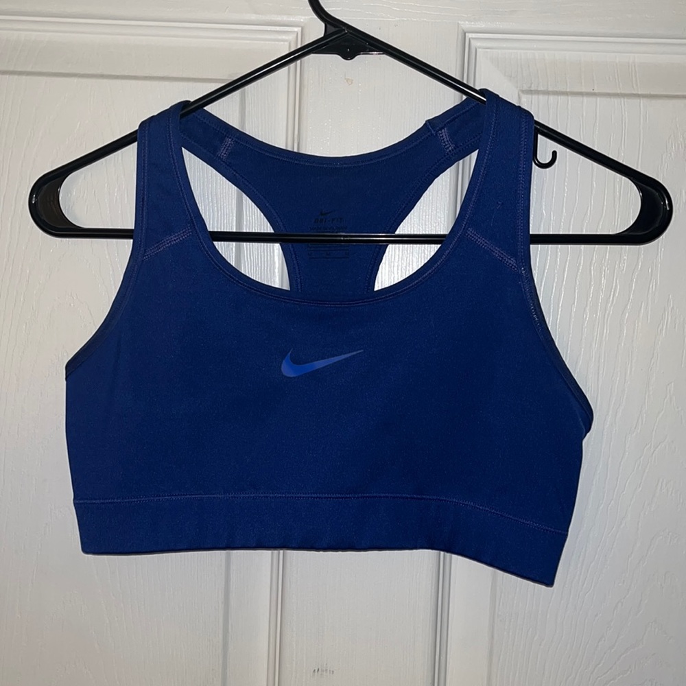 Nike dri-fit sports bra medium